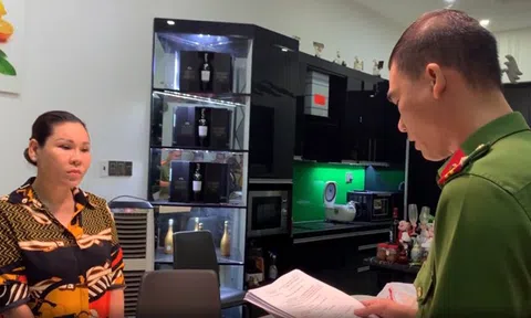 Bắt nữ đại gia cho ông chủ biệt thự dát vàng Thiện "Soi" vay tiền