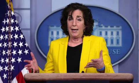 Quan chức cấp cao đầu tiên của chính quyền Tổng thống Biden tuyên bố từ chức