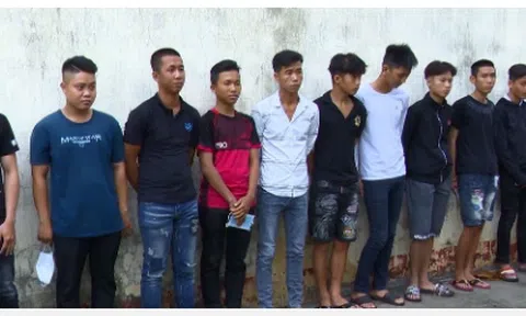 Nhóm thanh niên giở thói "côn đồ", hùa nhau đập phá tài sản vì không được vào khu vui chơi trẻ em