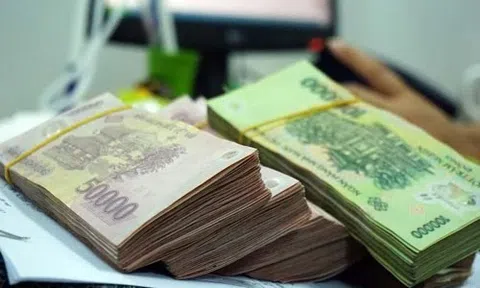 Người đàn ông “dúi vào tay nữ chủ quán cơm 27 triệu đồng” có dấu hiệu tâm thần?