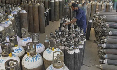 Mỹ sẽ "ngay lập tức" cung cấp nguyên liệu thô để sản xuất vaccine ngừa COVID-19 cho Ấn Độ