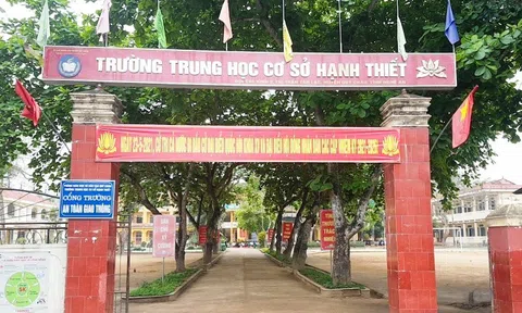 Truy tặng Bằng khen cho nam sinh lớp 7 quên mình cứu 2 em nhỏ