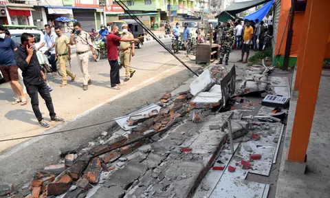 Giữa thảm họa COVID-19, Ấn Độ hứng chịu thêm động đất mạnh 6,4 độ Richter