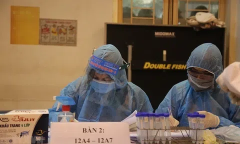 5 ca dương tính SARS-CoV-2 liên quan bệnh viện Bệnh Nhiệt đới Trung ương, Thái Bình họp khẩn