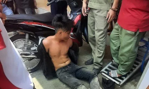 Thanh niên xin đeo thử nhẫn vàng để chụp ảnh rồi bất ngờ ... bỏ chạy