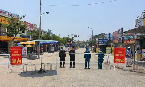 Phát hiện nhóm người lội ruộng rồi “đột nhập” vào xã đang phong tỏa để đánh ghen