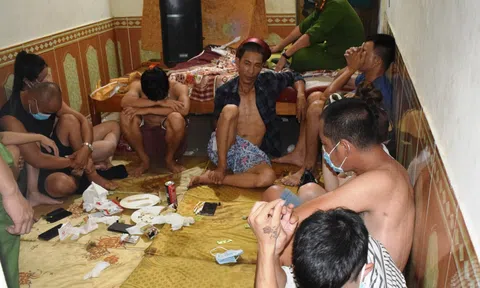 12 "dân chơi" tụ tập dùng ma túy, bay lắc trong nhà nghỉ giữa mùa dịch