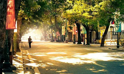 Dự báo thời tiết 23/5: Hà Nội ngày nắng nóng, đêm mưa rào