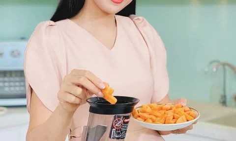 Ngọc Hân ở nhà chống dịch là ''thời điểm vàng để giảm cân''