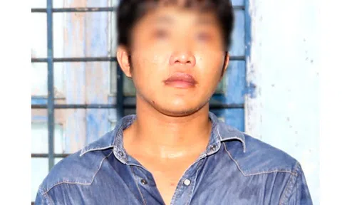 Thanh niên đi đầu thú khi bị phát hiện quan hệ tình dục với bé gái 13 tuổi