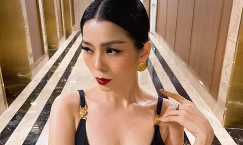 Cư dân mạng phản ứng gay gắt trước status "đạo lý" của Lệ Quyên giữa scandal ngập showbiz Việt