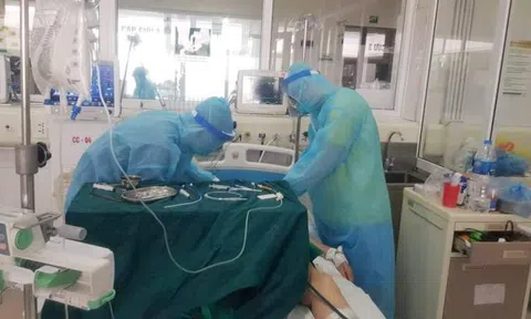 5 bệnh nhân COVID-19 thở máy nguy kịch đã "từ cõi chết trở về"
