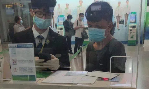 Xúc động chuyện tấm vé cuối ngày của anh chàng khuyết tật về thăm bố