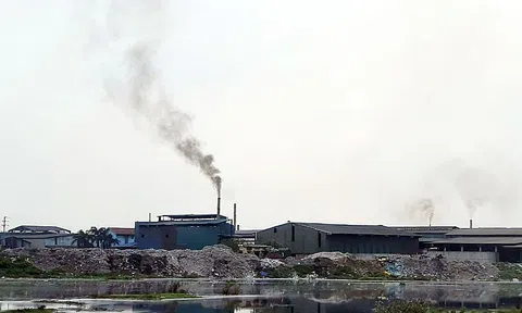 Bắc Ninh: Vì sao công ty giấy Phát Đạt bị phạt 476 triệu đồng, đình chỉ hoạt động 4 tháng 15 ngày?