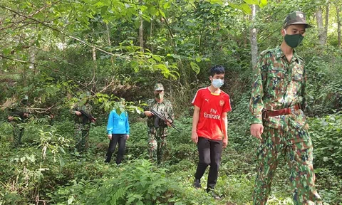 Khởi tố vụ án về tâm dịch Bắc Ninh đón người lên Lào Cai để vượt biên