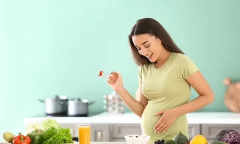 2 điều mẹ bầu nào cũng nên ghi nhớ khi ăn uống trong ngày chuyển dạ