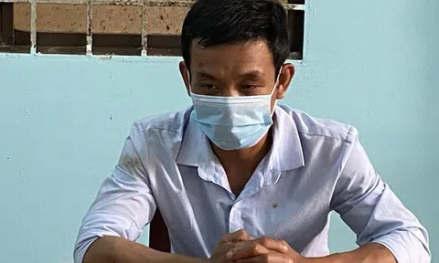 Khởi tố kẻ cầm gạch đá tấn công cảnh sát ở chốt kiểm dịch