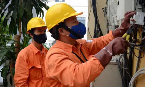 Bộ Công Thương phản hồi về thông tin tiền điện tăng cao mùa nắng nóng
