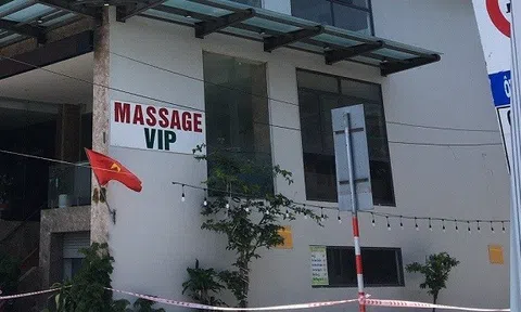 Quảng Nam: Khách đi massage, hát karaoke phải khai báo y tế