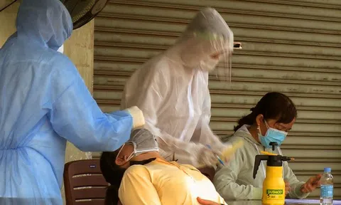 Một tiểu thương thường xuyên đi lấy hàng ở chợ Bình Điền dương tính SASR-CoV-2