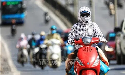 Dự báo thời tiết 4/7: Hà Nội tiếp tục chuỗi ngày nắng nóng gay gắt, nhiệt độ cao nhất trên 38 độ