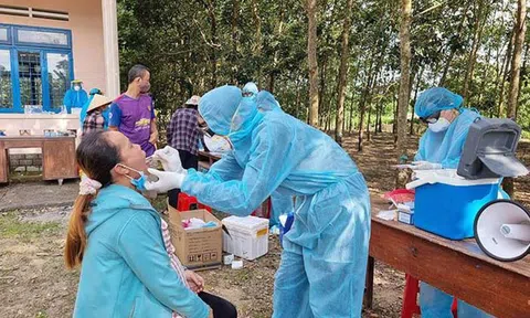 Hà Nội: Phát hiện 4 người trong cùng gia đình dương tính SARS-CoV-2