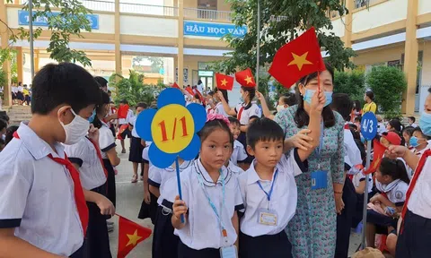 TP.HCM tạm dừng kế hoạch tuyển sinh đầu cấp năm học 2021-2022 do ảnh hưởng COVID-19