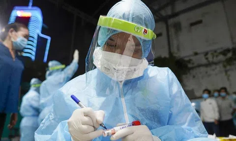 Hà Nội: Nữ điều dưỡng bệnh viện Bắc Thăng Long dương tính COVID-19