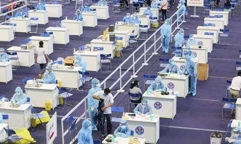 Những nhóm nào được ưu tiên tiêm vắc xin phòng COVID-19 trong đợt 5?