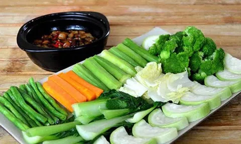 Luộc rau chỉ cần tuân thủ 3 điều sau, đảm bảo rau xanh giòn, ngon như nhà hàng