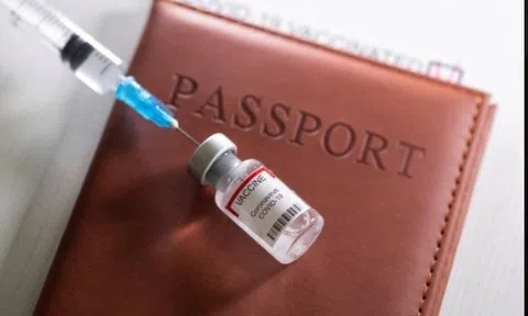 Hộ chiếu vaccine COVID-19: Thí điểm nhưng cần cẩn trọng