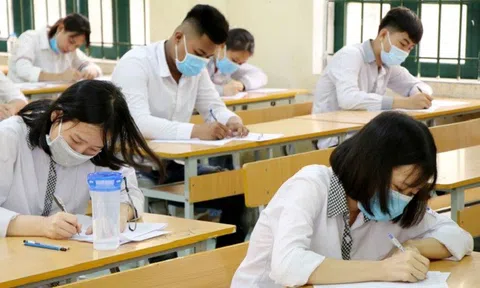 Xuất hiện bài thì môn Ngữ Văn bị điểm 0 vì ... chép lại đề thi 3 lần