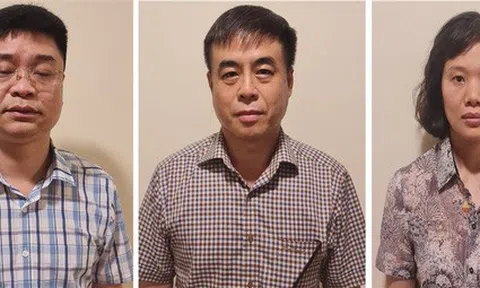 Vụ tiêu thụ 3,2 triệu cuốn sách giáo khoa giả: Bắt 3 cán bộ QLTT Hà Nội