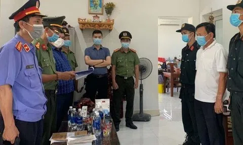 Bắt Giám đốc, Phó giám đốc Cảng hàng không quốc tế Phú Bài