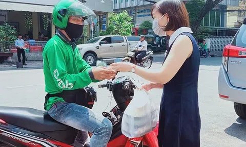 Hà Nội: Hơn 14.000 shipper được cấp phép hoạt động
