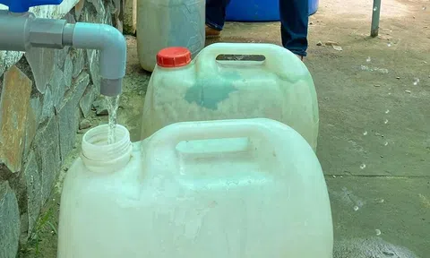 Chính phủ yêu cầu giảm giá nước sạch cho người dân bị ảnh hưởng bởi COVID-19