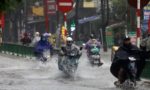 Dự báo thời tiết 10/8: Hà Nội hạ nhiệt rõ rệt, trời mưa rào và rải rác có dông