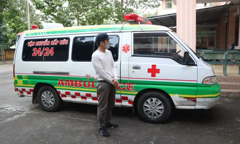 Phát hiện tài xế xe 'vận chuyển cấp cứu 24/24' tàng trữ trái phép ma túy