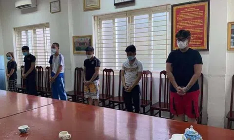 Khởi tố, bắt tạm giam nhóm thanh niên cướp xe máy của nữ lao công