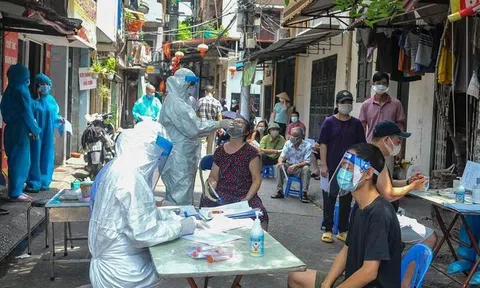 Sáng 13/8: Hà Nội thêm 19 ca dương tính SARS-CoV-2, trong đó 8 ca cộng đồng