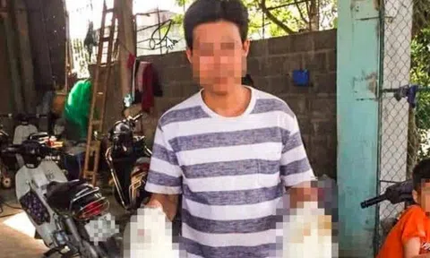 Người dân hoảng hồn khi phát hiện thi thể người đàn ông đựng trong bao tải dưới ao