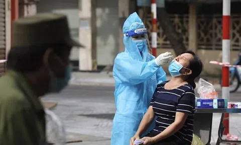 Trưa 16/8, Hà Nội thêm 25 ca mắc Covid-19, trong đó 16 ca cộng đồng