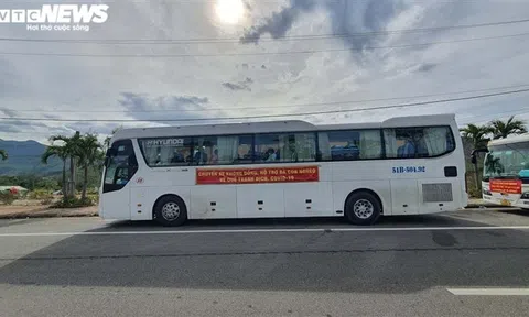 Tài xế dán mác 'chuyến xe tình nghĩa, chuyến xe 0 đồng' chở người từ vùng dịch bị phạt nặng