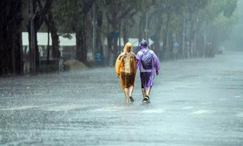 Dự báo thời tiết 26/8: Hà Nội mưa dông, nhiệt độ cao nhất 34 độ C
