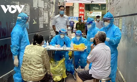 Khởi tố vụ án hình sự đưa cháu bé dương tính Covid-19 về từ vùng dịch, khai báo y tế gian dối