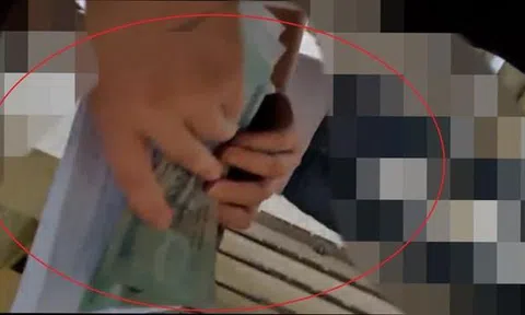 Vụ tiêm vắc xin Covid-19 'thần tốc' giá 1 triệu ở Hà Nội: Buộc thôi việc một cán bộ phường