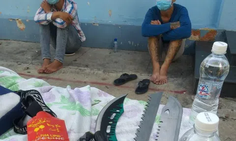 Bắt giữ thanh niên 9X mang mã tấu, ma túy lang thang trong vùng dịch