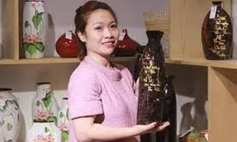 Đánh trúng tâm lý ‘ham của rẻ’, Ngân ‘gốm’ chiếm đoạt hàng trăm triệu đồng