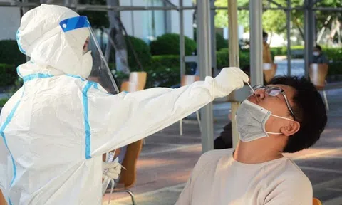 Người dân khu vực nguy cơ cao phải xét nghiệm tại nhà ít nhất 2-3 ngày một lần