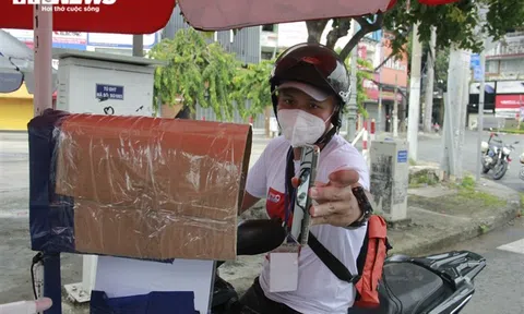 Công an TP.HCM quản lý người đi đường bằng mã QR thay giấy đi đường